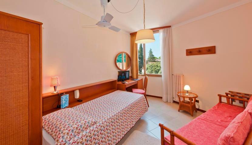 Hotel Gabbiano - Garda Lake Collection Exterior photo