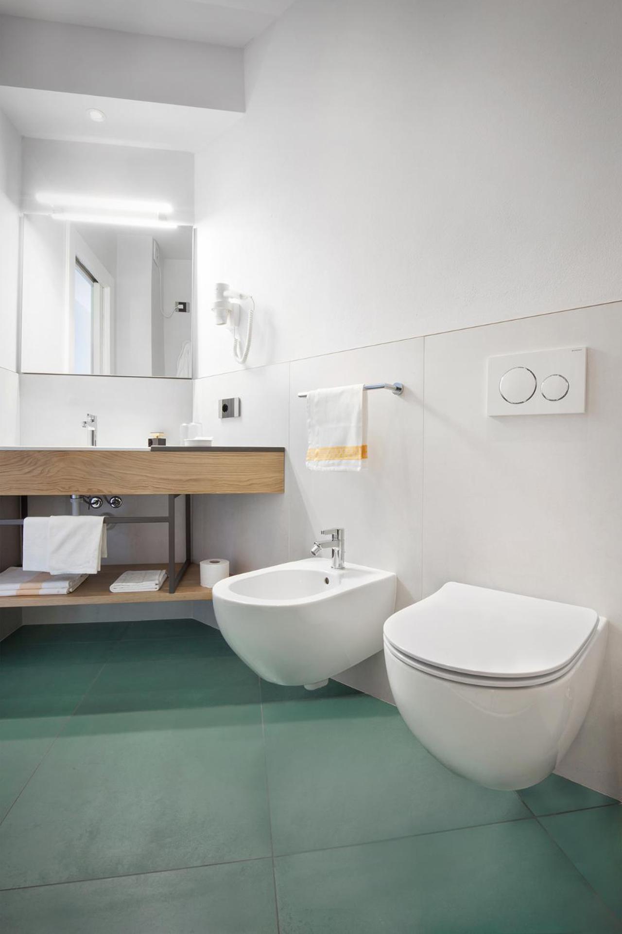 Hotel Gabbiano - Garda Lake Collection Exterior photo